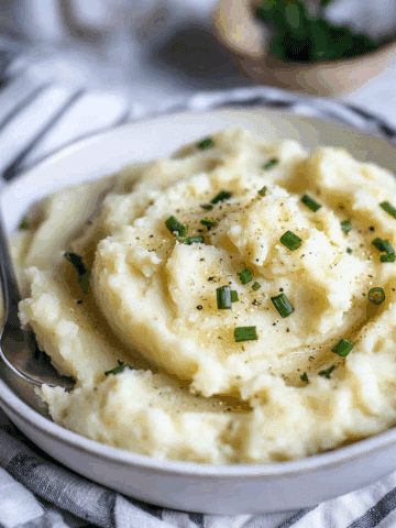 Roasted Garlic Cauliflower Mashed Potatoes