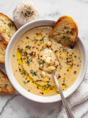 Vegan Garlic Chickpea Soup Recipe
