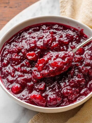 Easy Homemade Cranberry Sauce with Orange and Cinnamon Recipe
