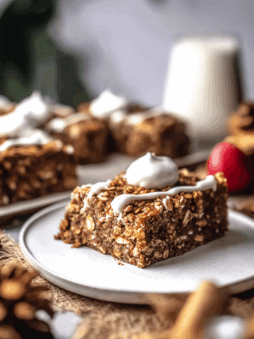 Gingerbread Baked Oatmeal