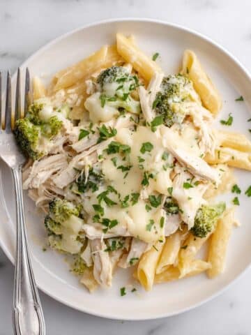 Dump and Bake Chicken Alfredo Casserole Recipe