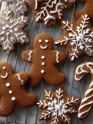 Soft & Chewy Gingerbread Men Cookies Recipe