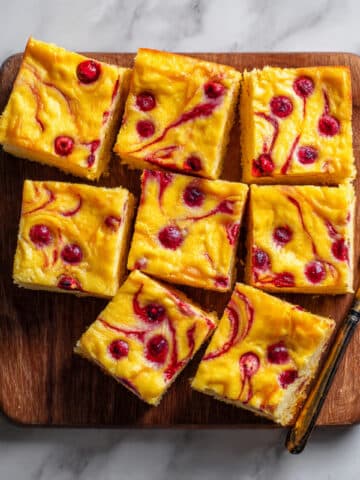 Low FODMAP Sticky Cranberry Gingerbread Recipe