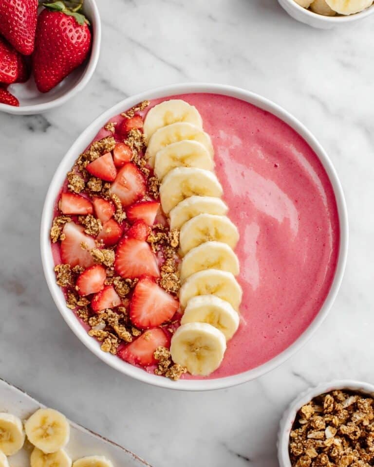 Strawberry Banana Smoothie Bowl Recipe