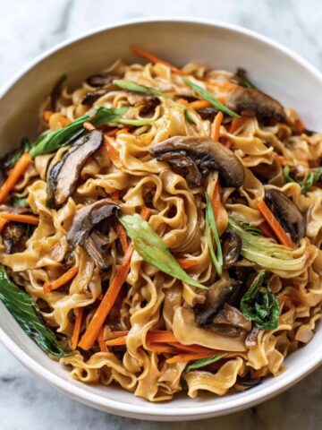 Oyster Mushroom Noodle Stir-Fry Recipe