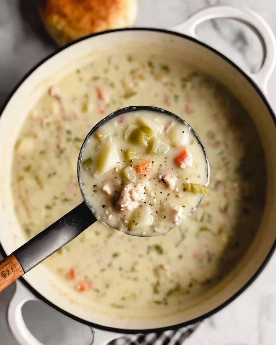 Creamy Clam Chowder with Potatoes and Vegetables – Cozy & Delicious