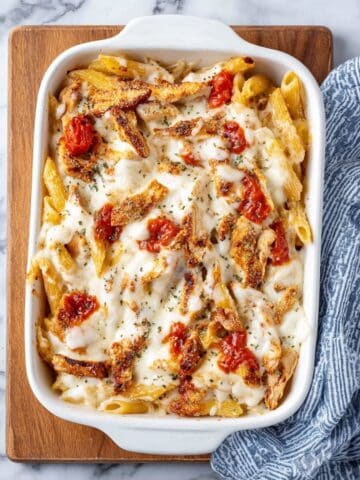 Cheesy Chicken Parmesan Pasta Casserole Recipe
