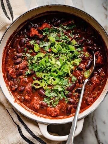 30-Minute Hearty Vegan Chili Recipe