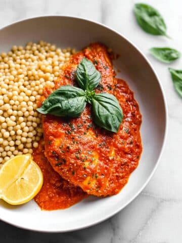 One Pan Mediterranean Chicken with Roasted Red Pepper Sauce Recipe