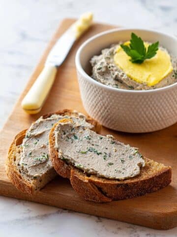 Easy 20 Minute Mushroom Pate Recipe