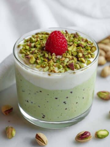 Overnight Pistachio Matcha Oats Recipe