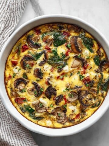 Mushroom Crustless Quiche with Peppers, Spinach & Feta Recipe