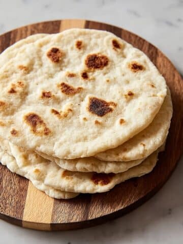 2-Ingredient Cottage Cheese Flatbread Recipe
