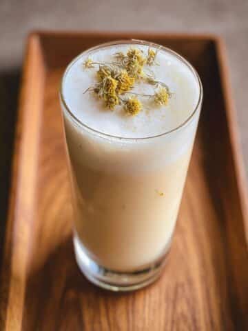 Banana Chamomile Tea Smoothie Recipe