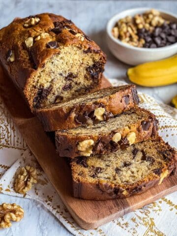 Best Banana Bread with Chocolate Chips and Walnuts Recipe