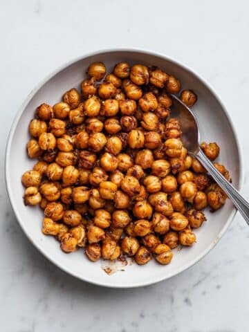 Crispy Roasted Chickpeas Recipe