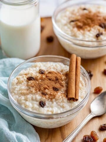 Creamy Rice Pudding with Raisins and Warm Spices Recipe