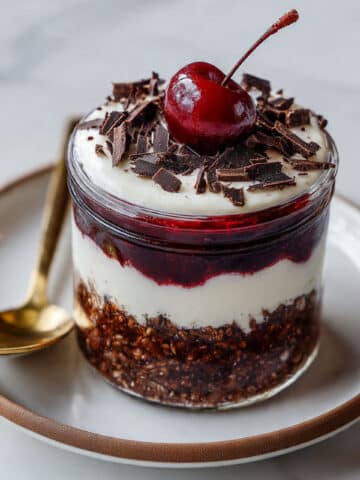 Black Forest Cake-Inspired Overnight Oats Recipe