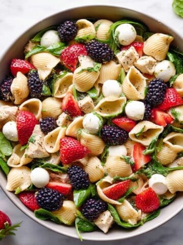 Chicken and Berry Pesto Pasta Salad Recipe