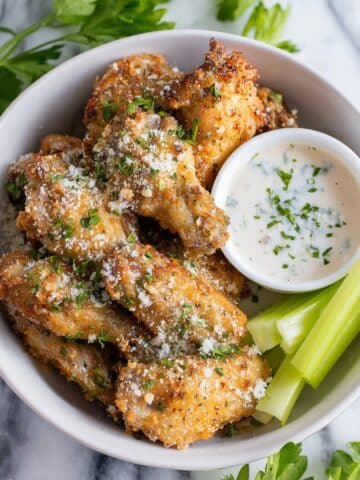 Baked Garlic Parmesan Wings Recipe