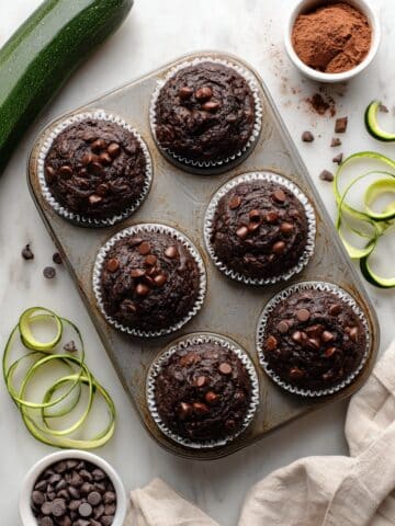 Healthy & Moist Chocolate Zucchini Muffins Recipe