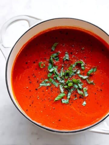 20-Minute Creamy Tomato & Basil Soup Recipe