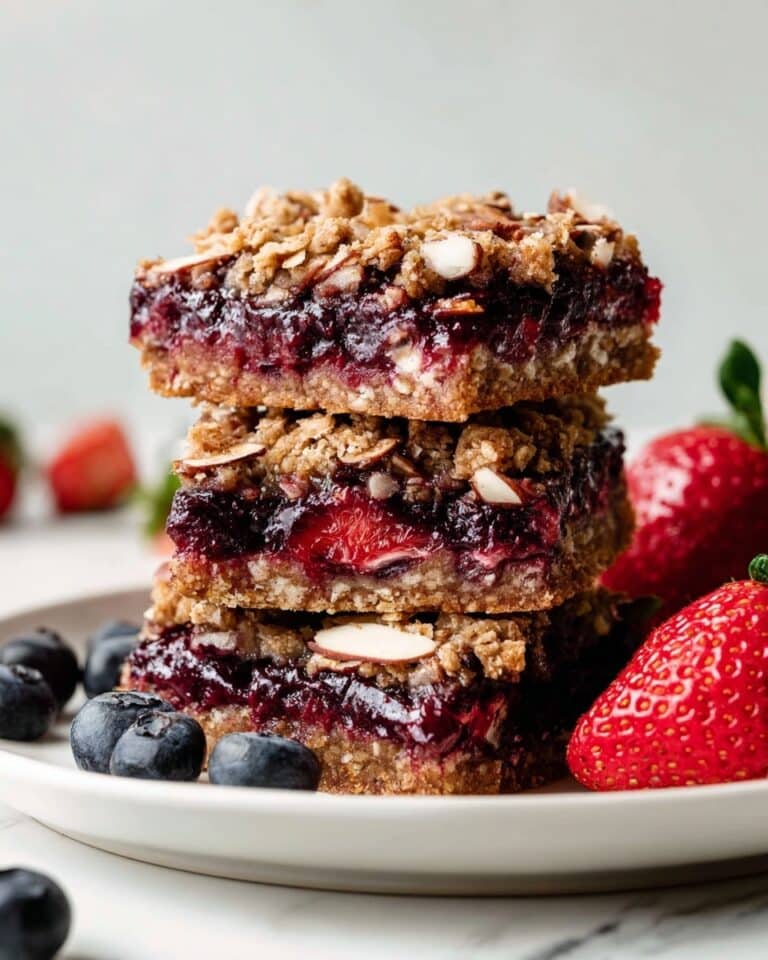 Healthy Berry Streusel Bars Recipe