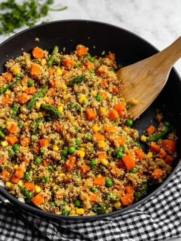Healthy Quinoa Fried Rice with Vegetables Recipe