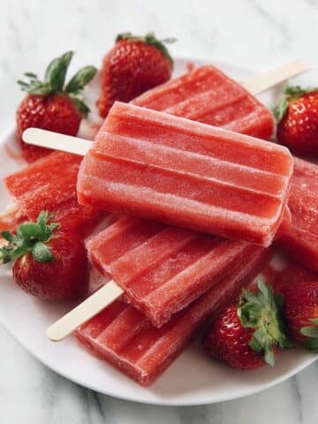 Homemade Strawberry Popsicles Recipe