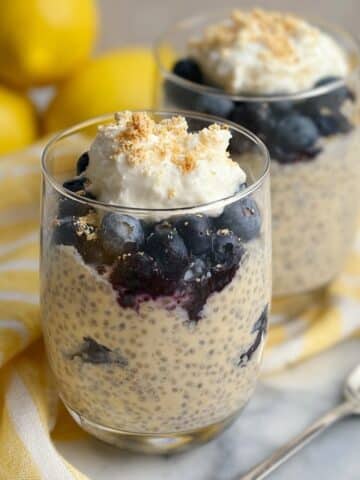 Lemon Blueberry Cheesecake Overnight Oats Recipe