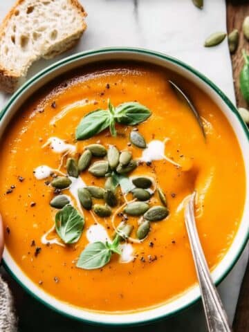 Butternut Squash and Apple Soup with Cream and Spices Recipe