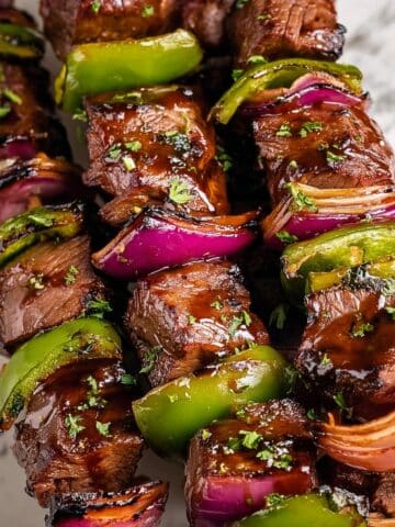 Grilled Steak Skewers with Balsamic Marinade and Vegetables Recipe