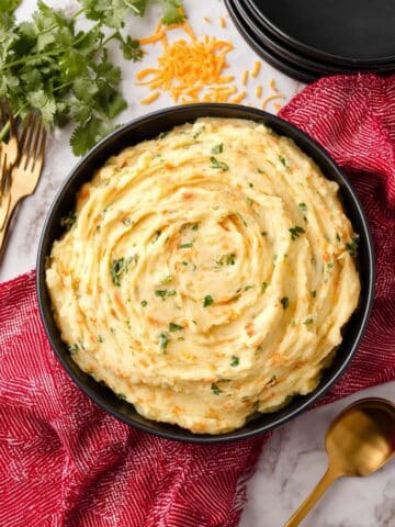 Chipotle Cheddar Mashed Potatoes Recipe
