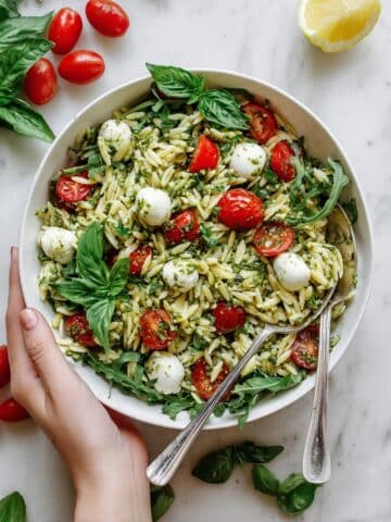 Pesto Orzo Salad with Arugula and Tomatoes Recipe