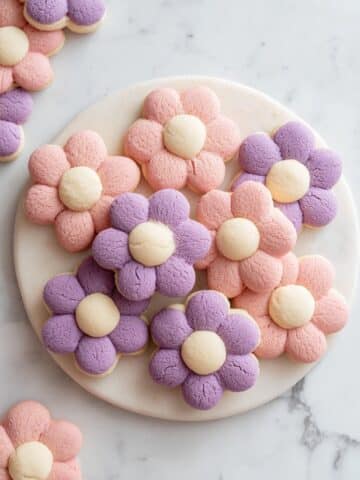 3 Ingredient Flower Shortbread Cookies Recipe