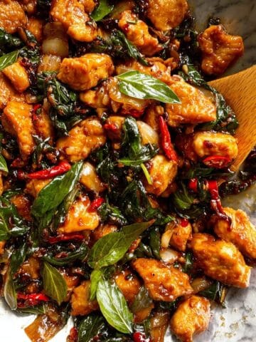 15 Minute Thai Basil Chicken (Pad Krapow Gai) Recipe