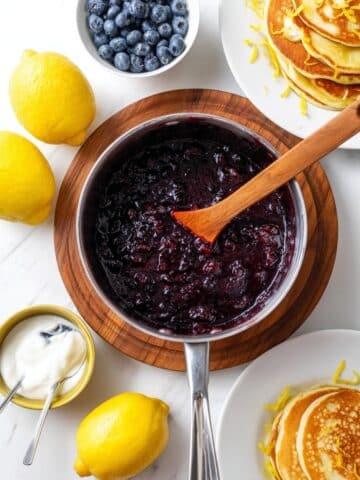 10-Minute Easy Blueberry Chia Jam with Maple Syrup Recipe
