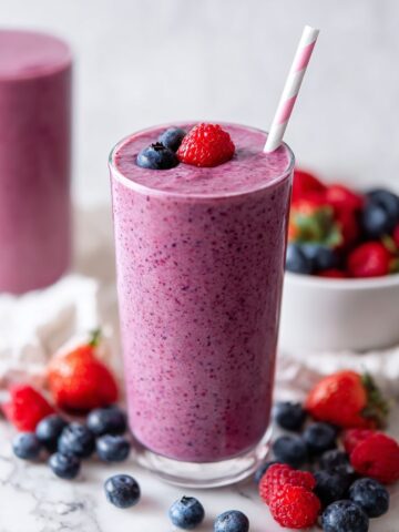 Easy Berry Smoothie Recipe
