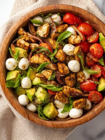 Easy Chicken Caprese Salad With Avocado Recipe