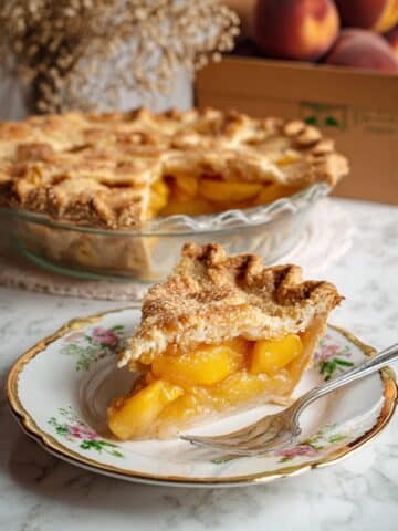 Grandma's Old-Fashioned Peach Pie with Canned Peaches Recipe