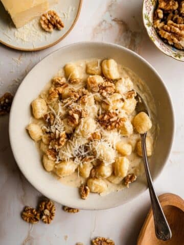 Walnut Sauce (Salsa di Noci) Recipe