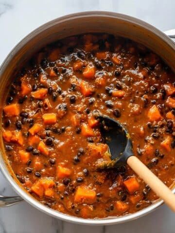 Chipotle Black Bean & Sweet Potato Soup Recipe