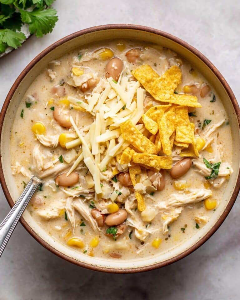Slow Cooker White Chicken Chili Recipe